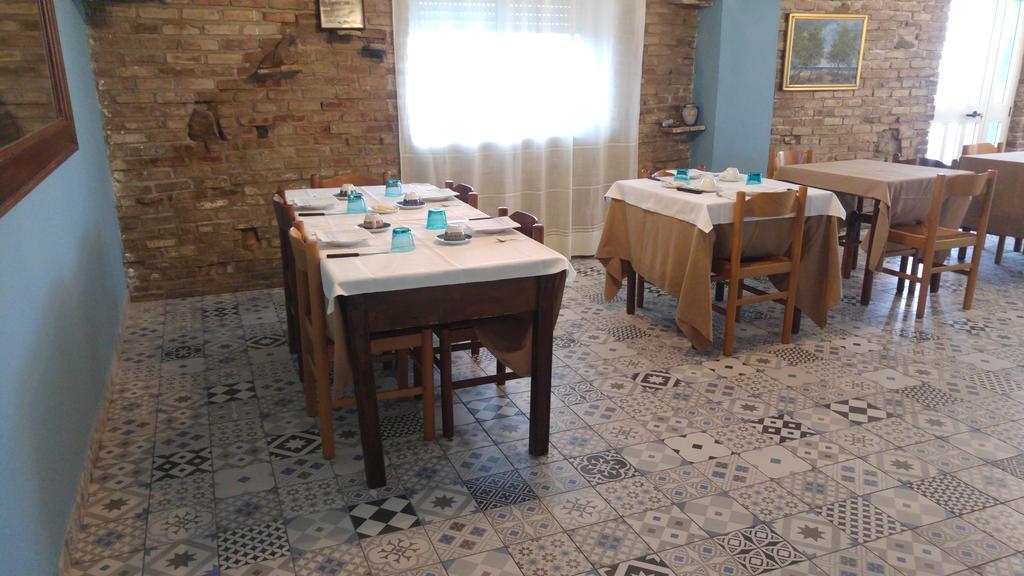 Relais Il Giardino Fra Gli Ulivi Vila Torino di Sangro Exterior foto